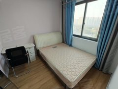 平湖平湖市区市区怡水嘉苑1室1厅，可月付，可短租，押1付，近吾悦广场1出租房源真实图片