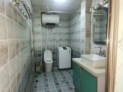 鞍山铁西二台子短租 铁西睿达四五期 电梯商品房 拎包就能住出租房源真实图片