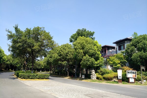 绿地21城e区(别墅)