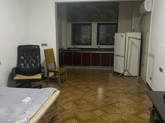 邓州邓州城区邓州市区书香人家小公寓 家电齐全 拎包入住。出租房源真实图片