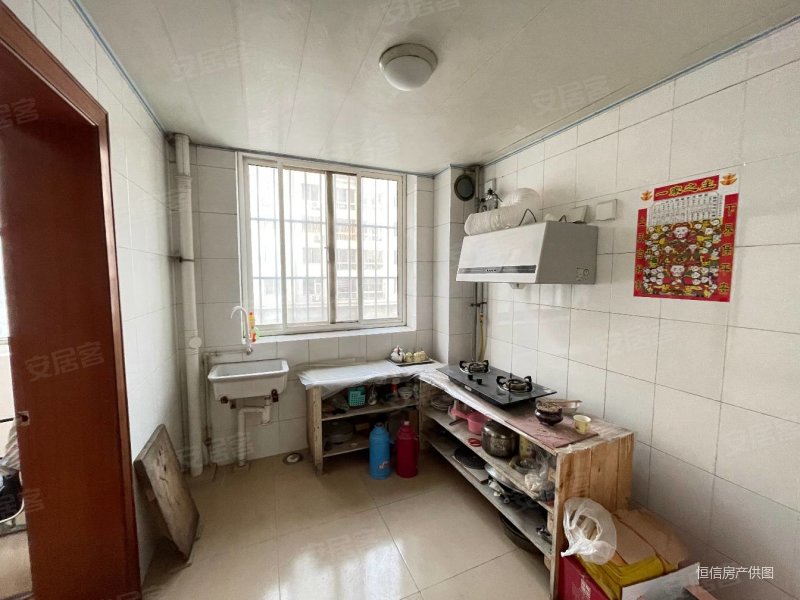 双十验 恒昌佳园一楼三室 有附房证出税可议价,恒昌家园二手房,37.