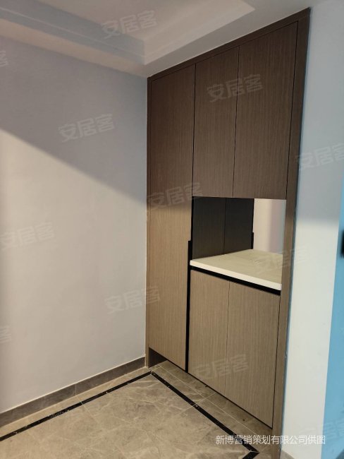 德信旭辉御宸府13951平320万4室2厅2卫