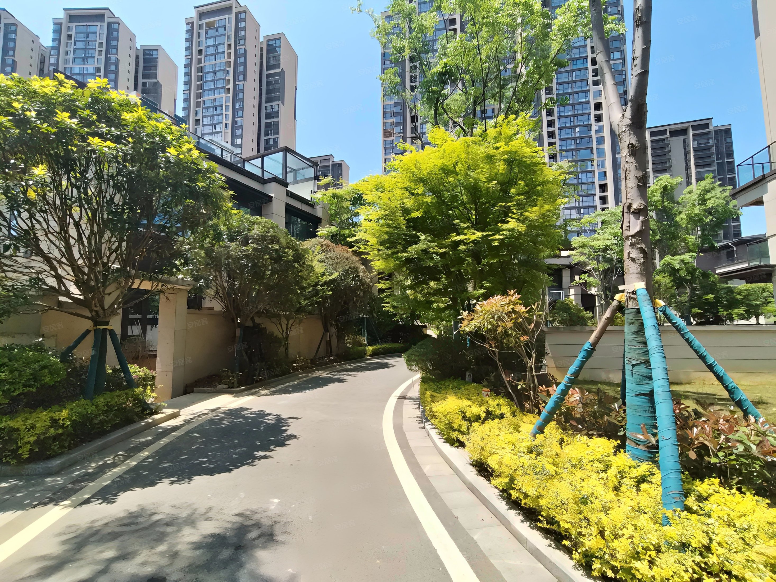 中铁阅山湖d组团别墅