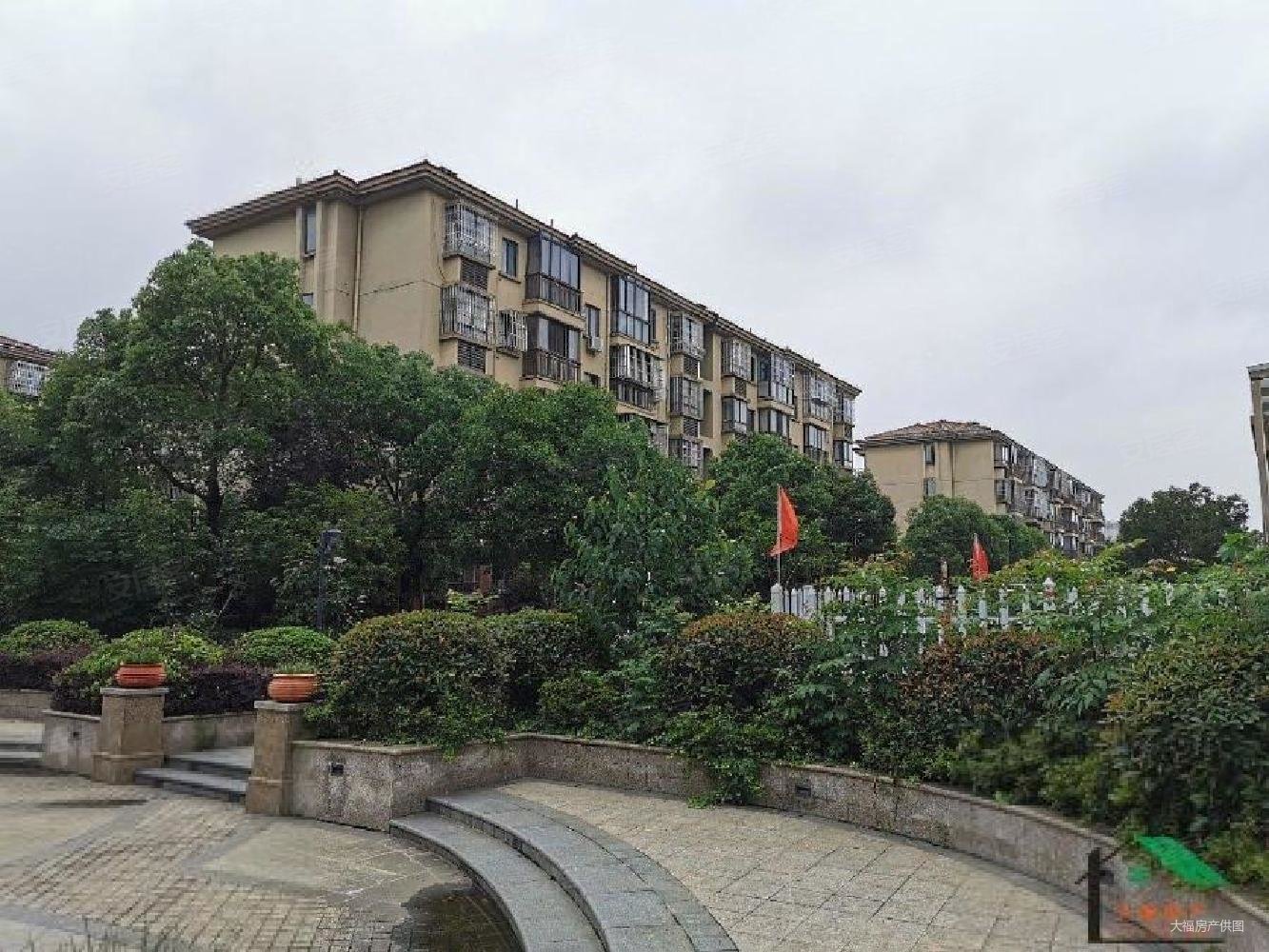 横扇大福一一一望景华庭87平双阳台2室2厅大露台