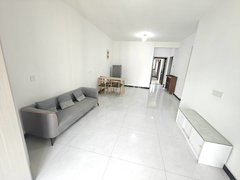 阜阳颍上三八购物广场吾悦旁边 慎城小学旁边 电梯套房 拎包入住出租房源真实图片