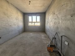 阿拉尔幸福路国际商贸城汇嘉附近可短租仅600一个月，可以正常使用，放心住。出租房源真实图片