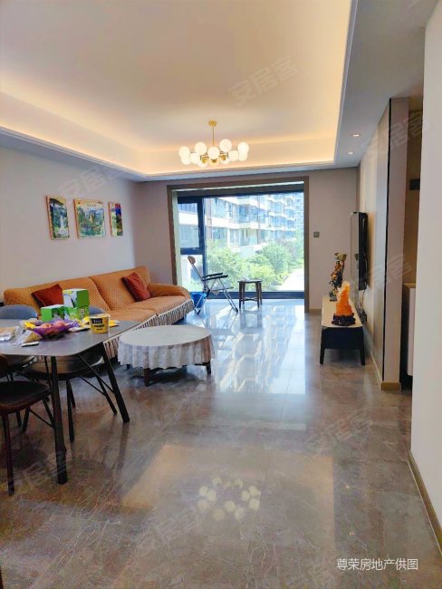 低密度纯洋房小区 中间楼层 精装修 临地铁 大超市,卓越樾山府二手房