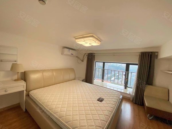 苏州吴中木渎合景领峰(商住楼)悠方商城旁loft公寓出租 民用水电 带