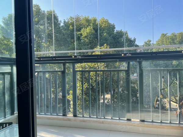 绍兴越城城北润和天地东江银湾 精装 4室 一手出租房源真实图片