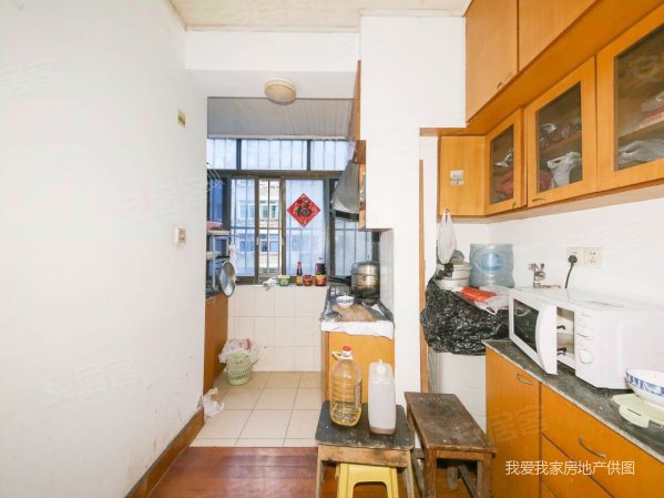 急老苏安新村三楼大三房可以南北通透诚心出售可谈