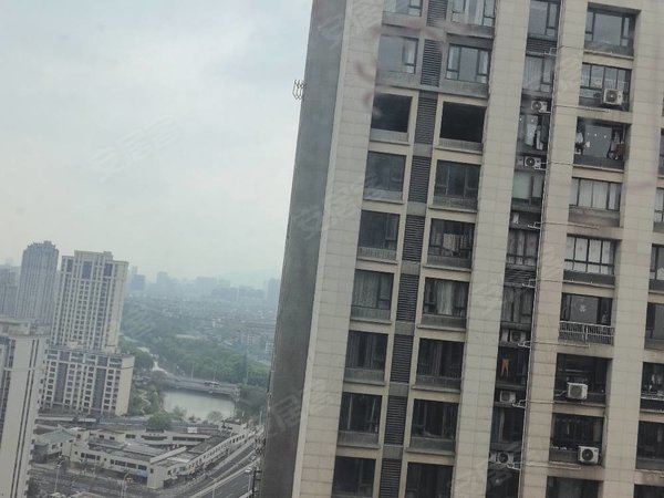 【多图】赞成隐庐,万达广场租房,万达旁边赞成隐庐一室一厨一卫,家具