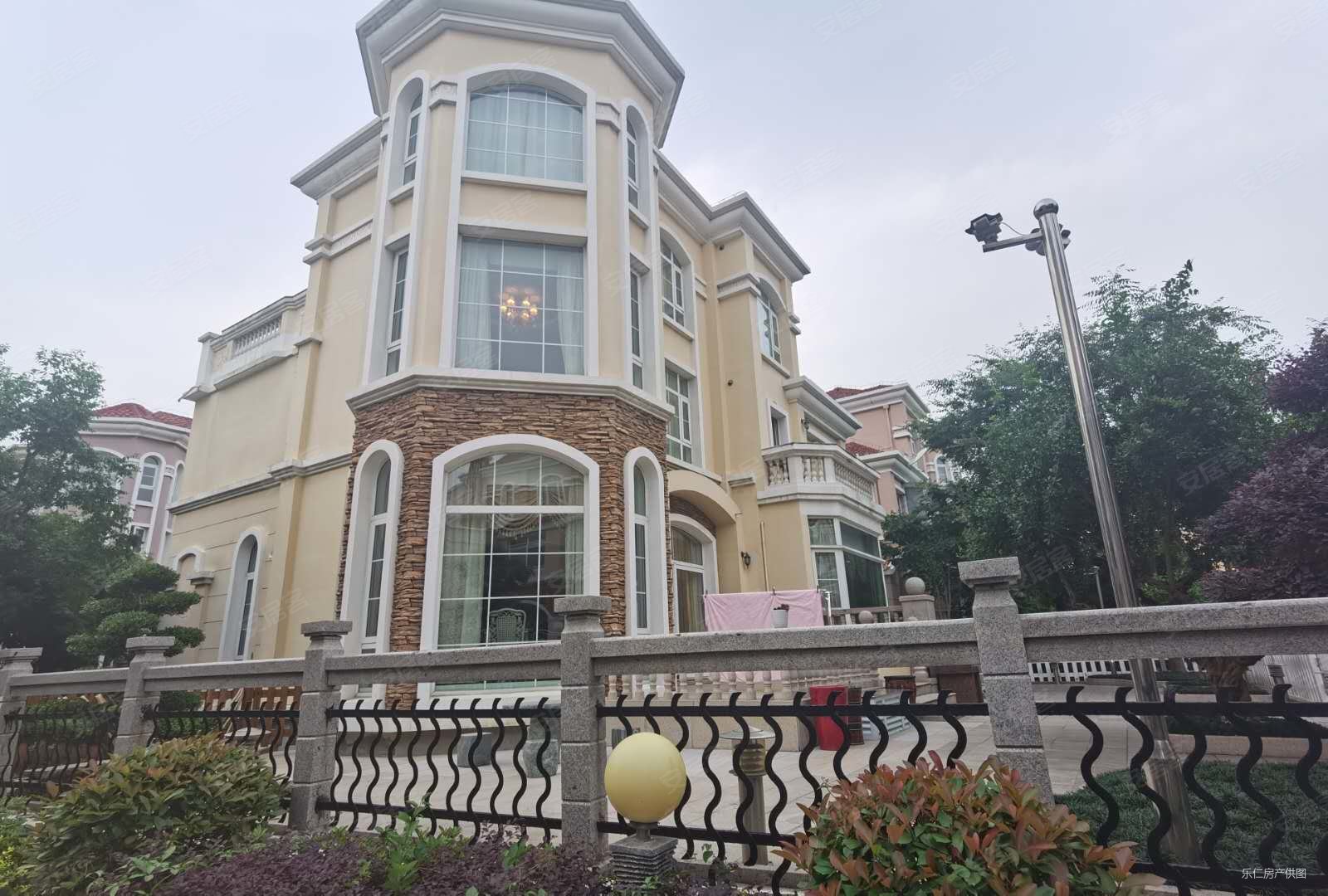 全天采光,超低价,绿中海(别墅)二手房,360万,4室2厅,4卫,188平米-昆山