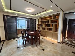 莒县城区蓝湾购物中心沭景家园精装家具家电齐全领包入住房主包一半暖气费出租房源真实图片