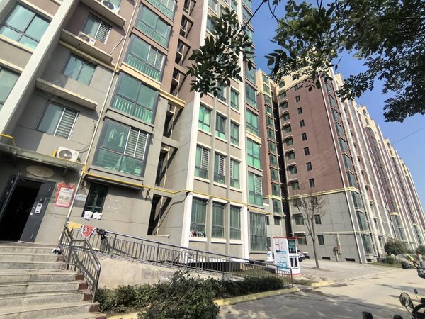 龙江国际城 两室一厅一厨一卫 精装修 视野好 拎包入住