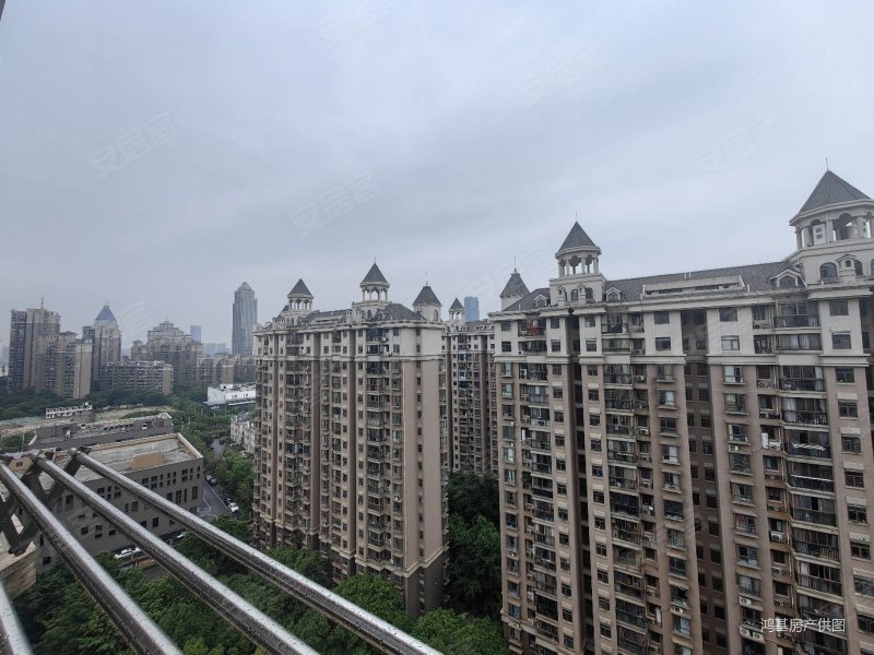 联泰品质 精装通透大三居  可改四室 业主诚意出 可随时看房