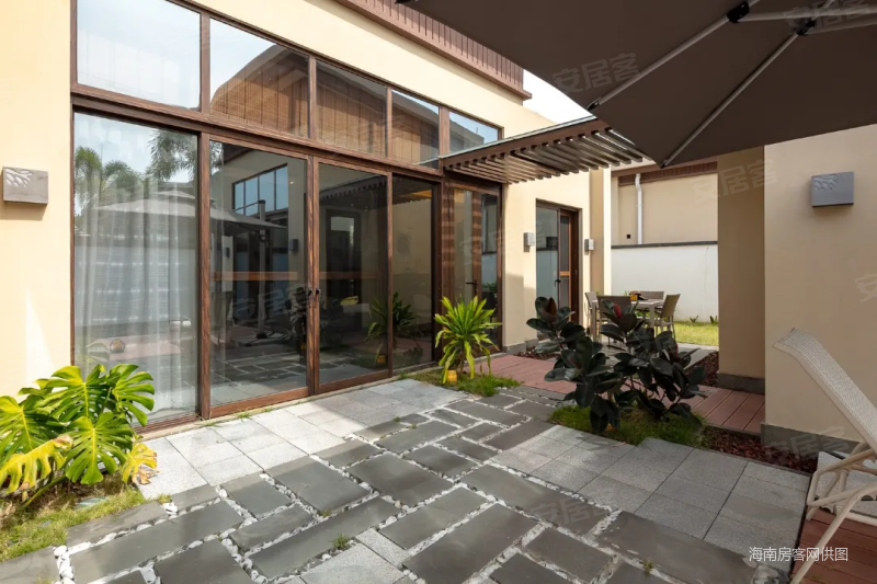 多套清退保利海棠湾克拉墅占地185m私家花园泳池