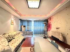 巴中巴州南坝六中附近，有小区有电梯，家具家电，拧包人住，看房有钥匙出租房源真实图片