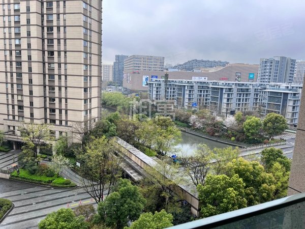 杭州上城火车东站万科中央公园整租|万科中央公园 精装三房 带露台