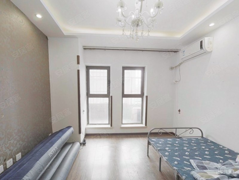 天津房产网>天津二手房>河东二手房>常州道二手房>雍华府(商住楼)>800