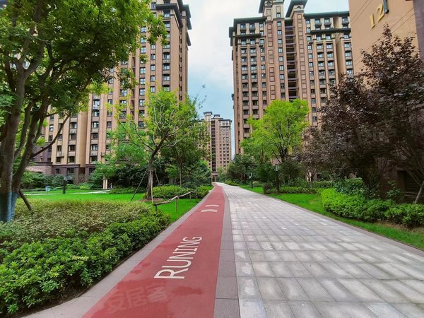 郑州荥阳荥阳城区清华大溪地11号院中原路地铁口 大中原汽车城近 信息