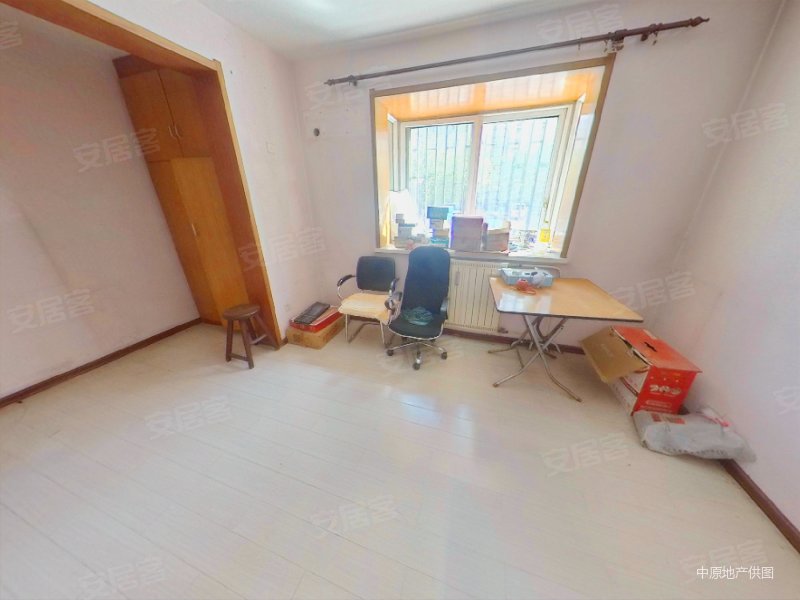 秋瑞家园 超惜售大两居 单价已经九千,确实诚意卖,议价空间大