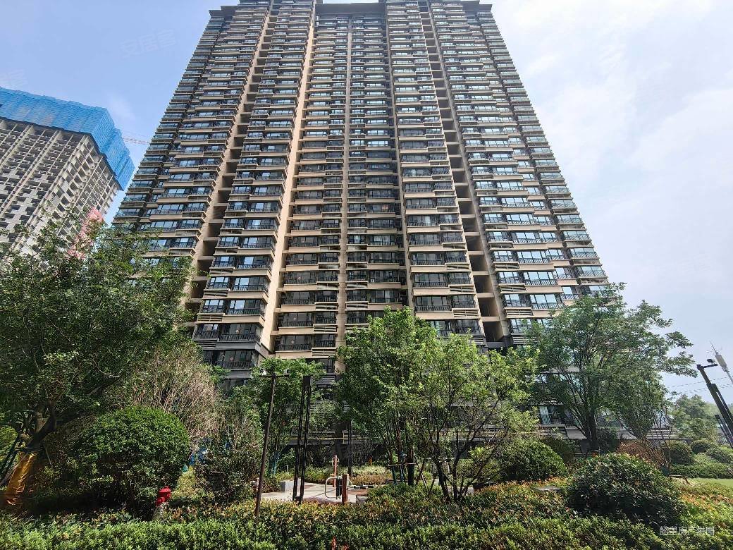 急售开元壹号五期精装三室南北通透