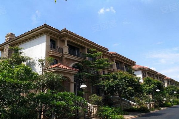 东方夏湾拿花园