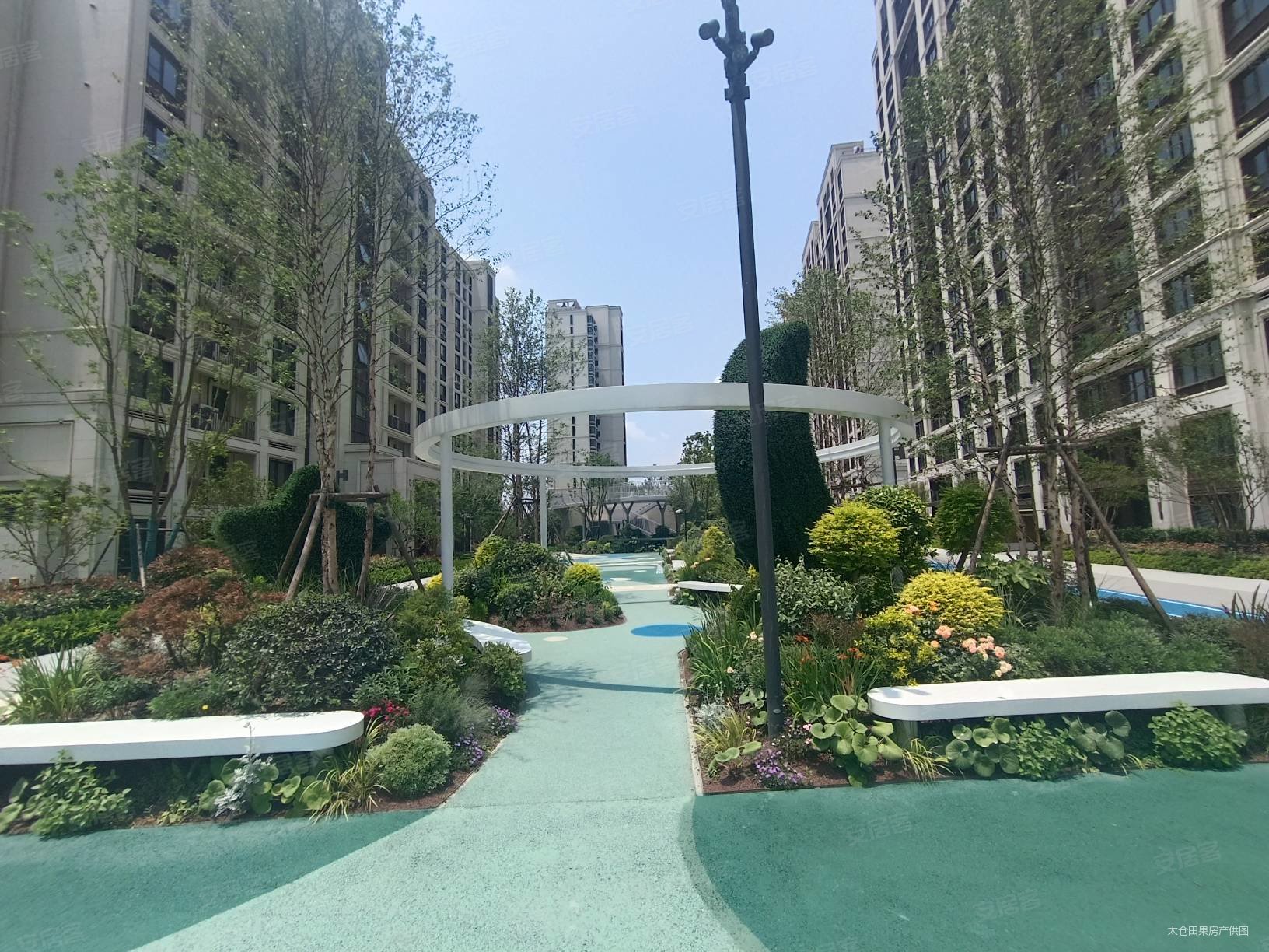 新上金地阅峯好房源看房有密码随时看房亏本出售