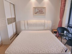 广州花都新区（精致小窝）1.8米豪华大床，房间干净整洁，配置温馨出租房源真实图片