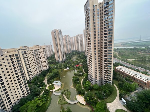 珠海香洲南屏华发水岸(二期)新出全新三房 华发水岸 精装修 干净舒适