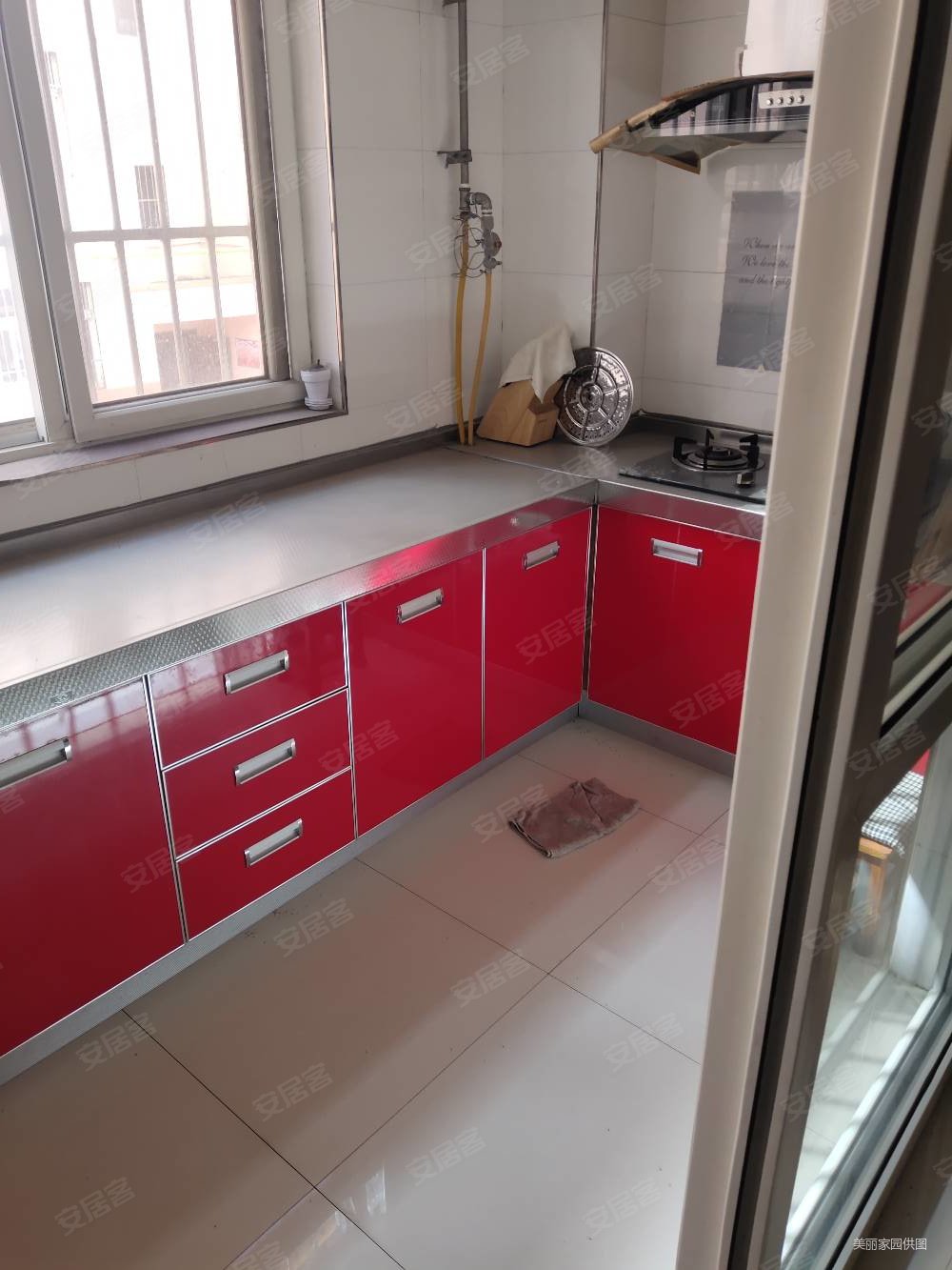 出售铜川老区梅苑小区一层精装修好的