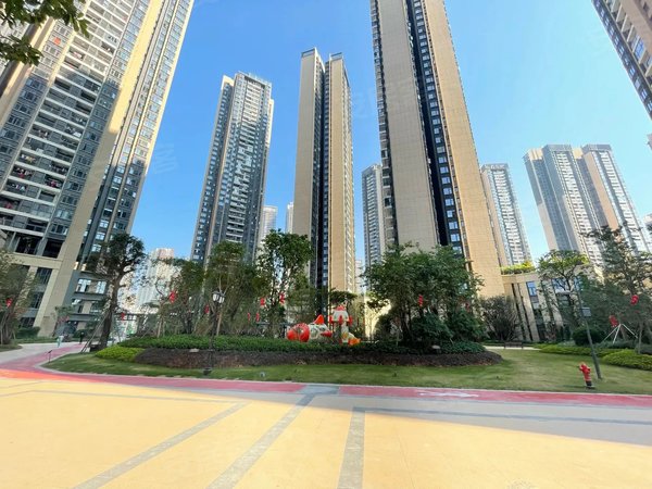 深圳坪山坪山恒大城(二期)14号线坪山围 东北实验学校  精装五房 近