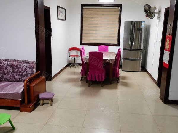 无锡宜兴宜城兴园小区兴园小区4楼3室2厅2卫1储藏室南北通透,户型方正