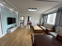 威海经区凤林智慧谷九龙城九龙明珠花园3室2卫带车位和衣帽间 不靠路出租房源真实图片