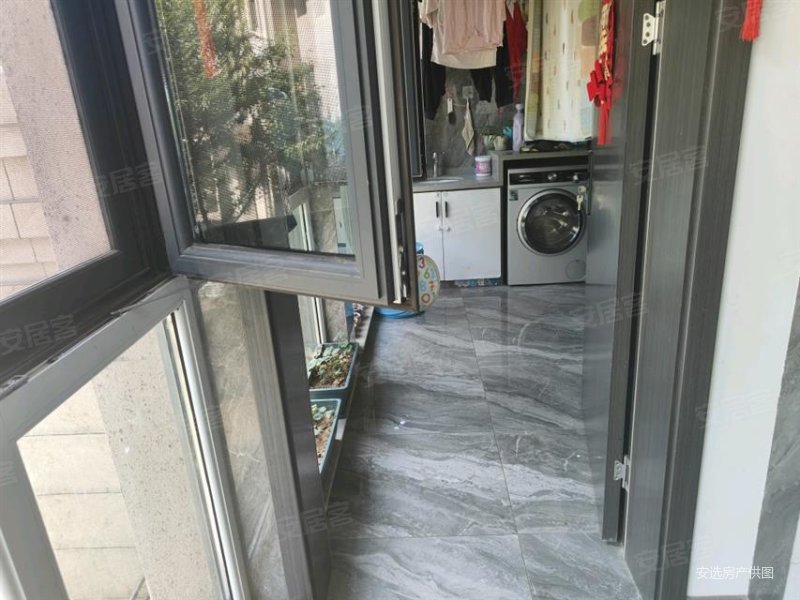 精装修全屋断桥吕地暖双阳台,国鸿香樟苑二手房,78.