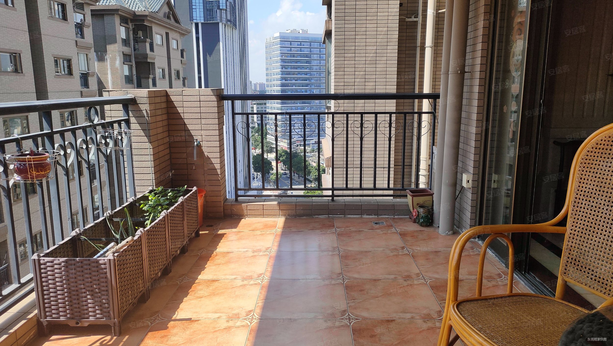 西平 电梯房 精装修 医疗配套成熟 临地铁 中间好楼层 满二,景湖荣郡