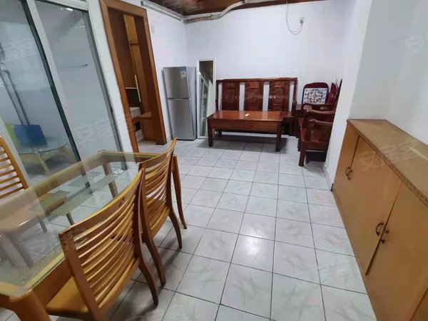 【多图】保利红棉花园,江燕路租房,保利红棉花园 2室1厅1卫 51平 电梯