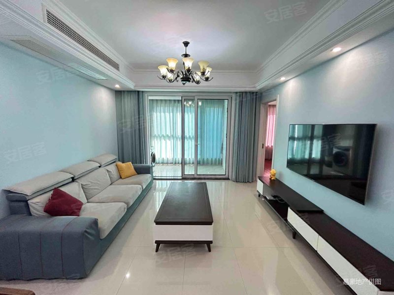 保亿风景御园 带电梯 近地铁 房龄新 小三居 商业配套齐全