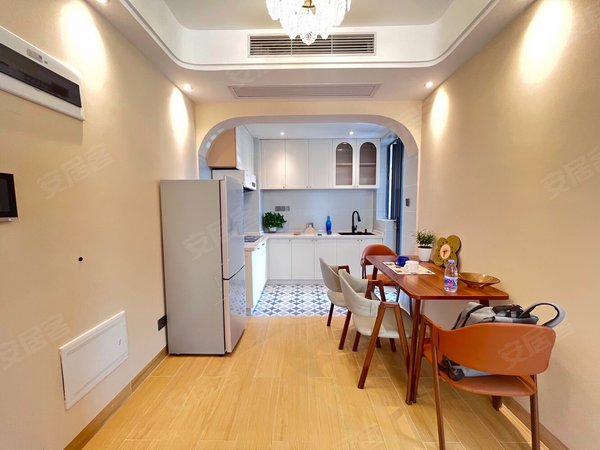 深圳福田华强北上步工业区华强北奢华一房优惠价直租