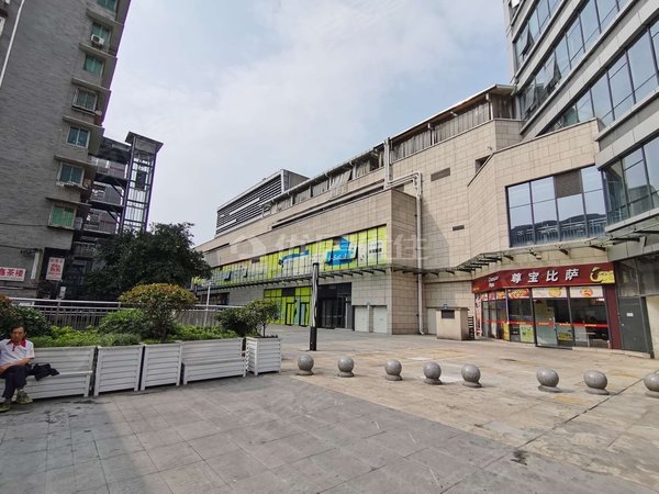 重庆渝北回兴蘭亭新都汇渝北蘭亭新都会 1600租9号线楼上精装房 拎包