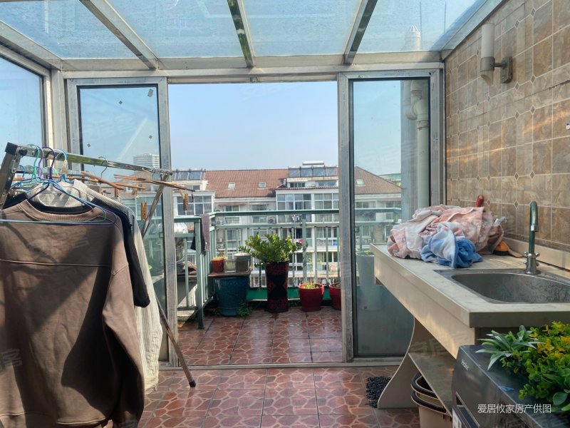 洪都花园密度低双卫格局顶加阁送面积多临地铁