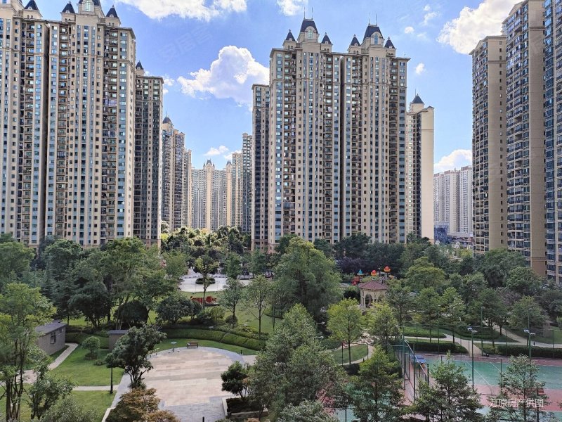 白云北路地铁口恒大城三期精装三室两厅两卫86万关门卖带大阳台