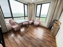 上海青浦重固电梯房精装修一室一厅，边户带大客厅，随时可以拎包入住停车免费出租房源真实图片