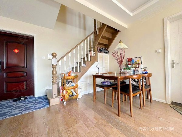 辽阳东路18号公馆2室2厅2卫100.01㎡南北200万