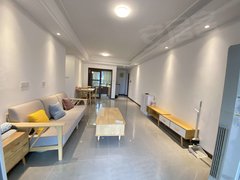 武汉黄陂前川中梁首府 采光好 拎包入住 3室2厅2卫出租房源真实图片