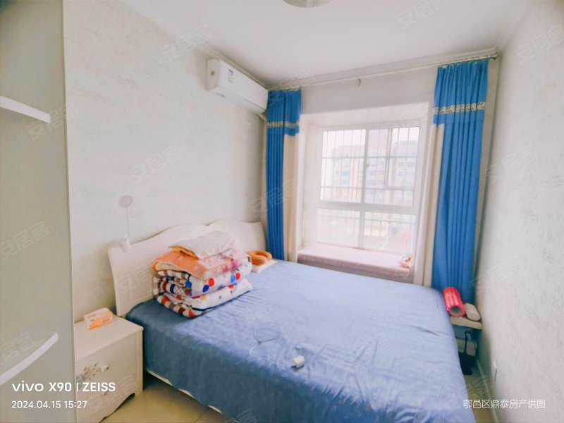 御苑新城 满二 近地铁 高楼层视野无遮挡 楼龄新 南北