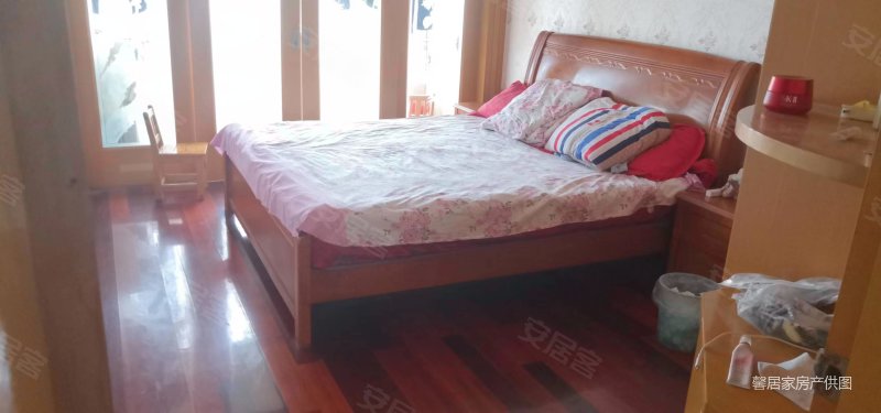 五号线地铁口 花苑新村三期4楼送阁楼 自住精装有车库,花苑新邨(吴中)