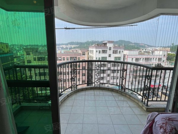 深圳龙岗横岗隆盛花园14号线四联站 隆盛花园精装三房 高层采光好拎包