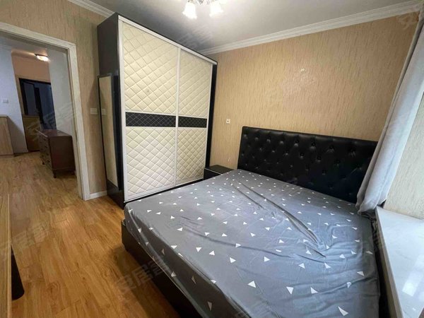 上海杨浦杨浦大桥农房万丰公寓农房万丰公寓 1室1厅1卫  配套齐全  空