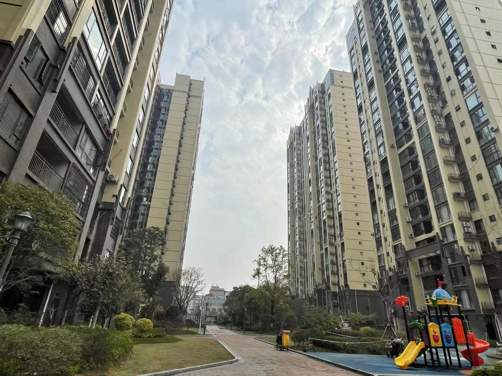 柳州房产网>柳州二手房>柳北二手房>雀山二手房>通建中天城>